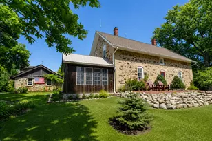 8612 Western Ave, Cedarburg, WI 53012 - Photo 3