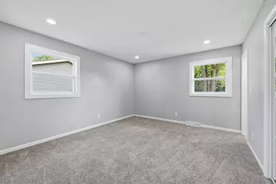 6901  Middle Rd, Racine, WI 53402 - Photo 13