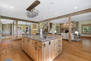 2237 Washington Ave, Cedarburg, WI 53012 - Photo 11