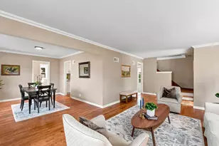 7438 N Seneca Rd, Fox Point, WI 53217 - Photo 23