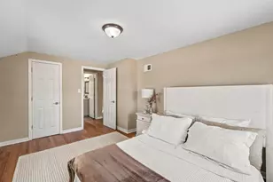 7438 N Seneca Rd, Fox Point, WI 53217 - Photo 31
