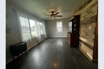 340  Maple Ave, Juneau, WI 53039 - Photo 9