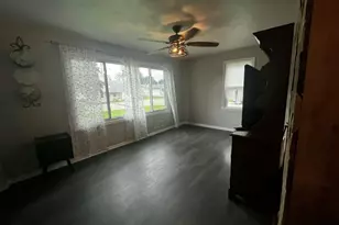 340 Maple Ave, Juneau, WI 53039 - Photo 11