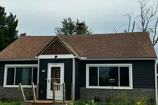 340 Maple Ave, Juneau, WI 53039 - Photo 1