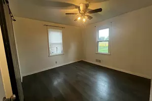 340 Maple Ave, Juneau, WI 53039 - Photo 7