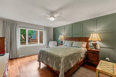 10305 N Adams Ct, Mequon, WI 53092 - Photo 9