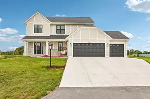 614 Twin Creeks Dr, Dousman, WI 53118 - Photo 1