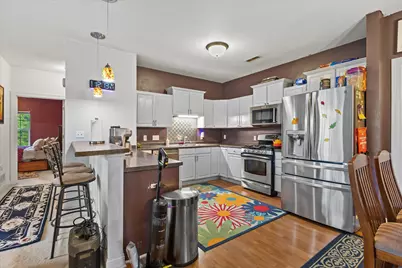 1052  Bedford Ct #201, Racine, WI 53406 - Photo 7