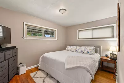 5400 W Ohio Ave, Milwaukee, WI 53219 - Photo 11