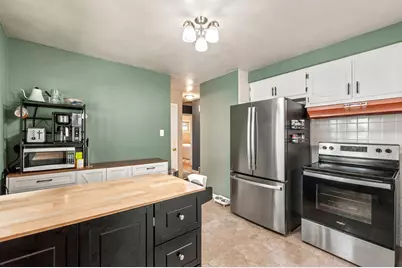 5400 W Ohio Ave, Milwaukee, WI 53219 - Photo 7