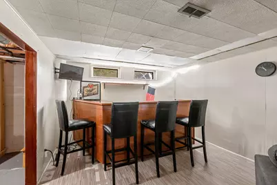 5400 W Ohio Ave, Milwaukee, WI 53219 - Photo 19