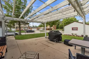 5400 W Ohio Ave, Milwaukee, WI 53219 - Photo 25