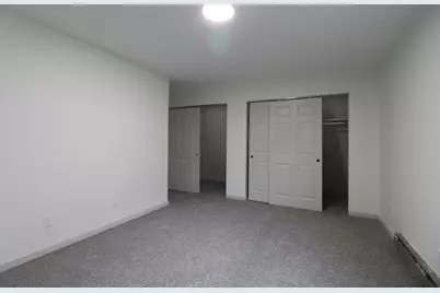 8693 N 73rd St, Milwaukee, WI 53223 - Photo 9