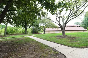 8693 N 73rd St, Milwaukee, WI 53223 - Photo 19