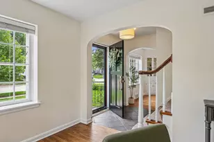 5075 N Berkeley Blvd, Whitefish Bay, WI 53217 - Photo 5