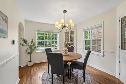 5075 N Berkeley Blvd, Whitefish Bay, WI 53217 - Photo 15