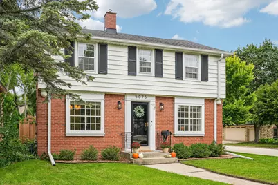 5075 N Berkeley Blvd, Whitefish Bay, WI 53217 - Photo 3