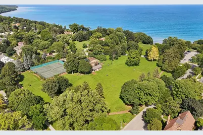 5075 N Berkeley Blvd, Whitefish Bay, WI 53217 - Photo 53