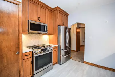 2941 N 75th St, Milwaukee, WI 53210 - Photo 11