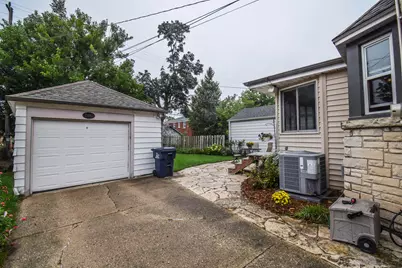 2941 N 75th St, Milwaukee, WI 53210 - Photo 25