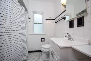 2941 N 75th St, Milwaukee, WI 53210 - Photo 13
