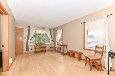 2425 S 63rd St, West Allis, WI 53219 - Photo 7
