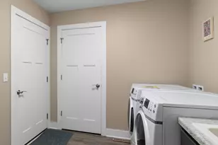 4035 Spring Ct, Sheboygan, WI 53083 - Photo 29