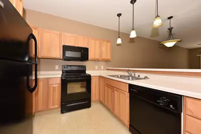 2074  Pine Ridge Ct #G, Grafton, WI 53024 - Photo 1