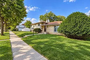 8706 W Courtland Ave, Milwaukee, WI 53225 - Photo 5