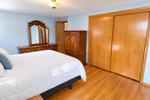 8706 W Courtland Ave, Milwaukee, WI 53225 - Photo 17
