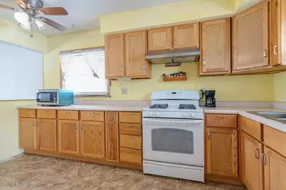 4604  50th St, Kenosha, WI 53144 - Photo 9