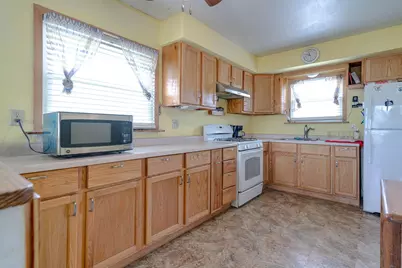 4604  50th St, Kenosha, WI 53144 - Photo 7