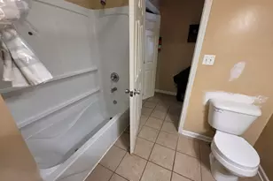 2157 S 14th St, Milwaukee, WI 53215 - Photo 15