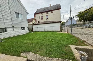 2157 S 14th St, Milwaukee, WI 53215 - Photo 31