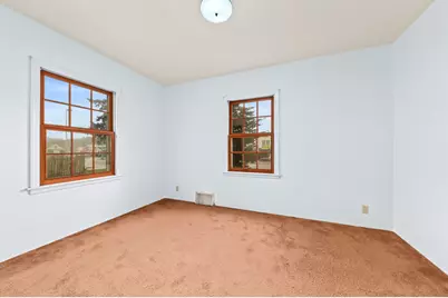 N85W16159  Appleton Ave, Menomonee Falls, WI 53051 - Photo 15