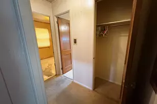5231 N 52nd St, Milwaukee, WI 53218 - Photo 9