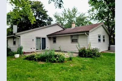 1231  School Dr, Waukesha, WI 53189 - Photo 3