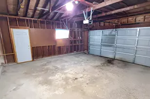 1231 School Dr, Waukesha, WI 53189 - Photo 5