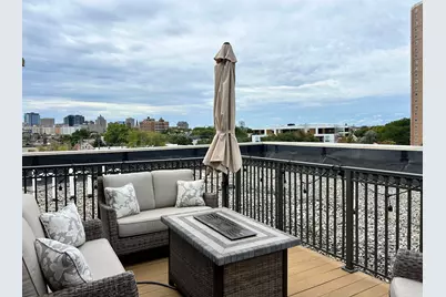 1619 N Farwell Ave #310, Milwaukee, WI 53202 - Photo 27