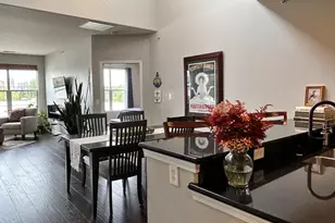1619 N Farwell Ave, Milwaukee, WI 53202 - Photo 33