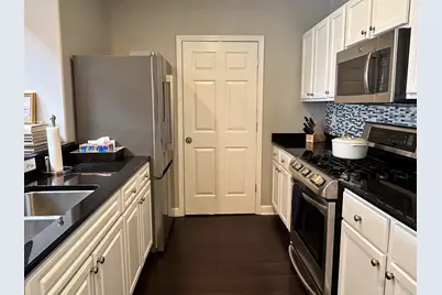 1619 N Farwell Ave #310, Milwaukee, WI 53202 - Photo 11