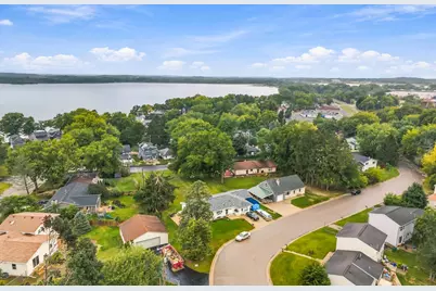 5216  Erling Ave, McFarland, WI 53558 - Photo 17