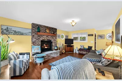 1115  Bonnie Brae Ln, Lake Geneva, WI 53147 - Photo 7