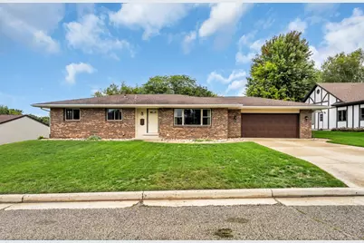 616  Briody St, Burlington, WI 53105 - Photo 3