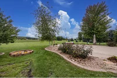 S84W33185  Brown Bear Ln, Mukwonago, WI 53149 - Photo 61