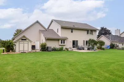 843  Prairie View Dr, Racine, WI 53105 - Photo 3