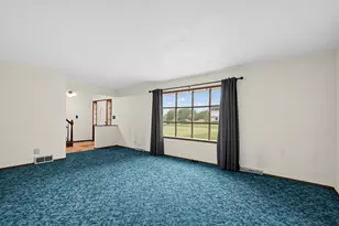 5320 S Tuckaway Dr, Greenfield, WI 53221 - Photo 17