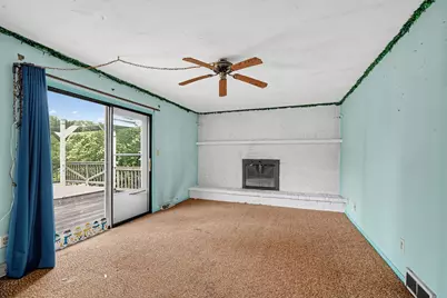5320 S Tuckaway Dr, Greenfield, WI 53221 - Photo 13