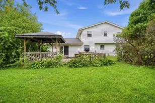 5320 S Tuckaway Dr, Greenfield, WI 53221 - Photo 35