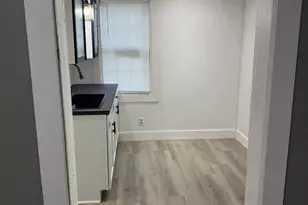 4466 N 25th St, Milwaukee, WI 53209 - Photo 5